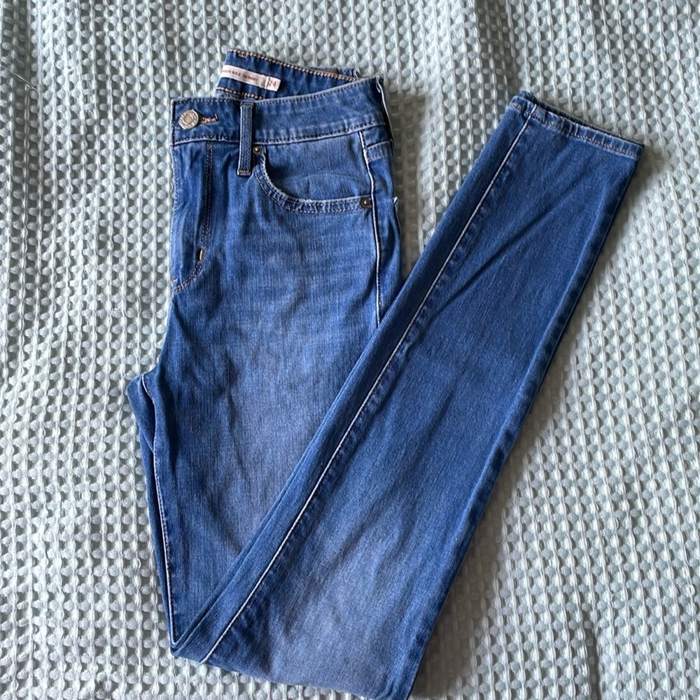 Levi’s 721 High Rise Skinny Jeans